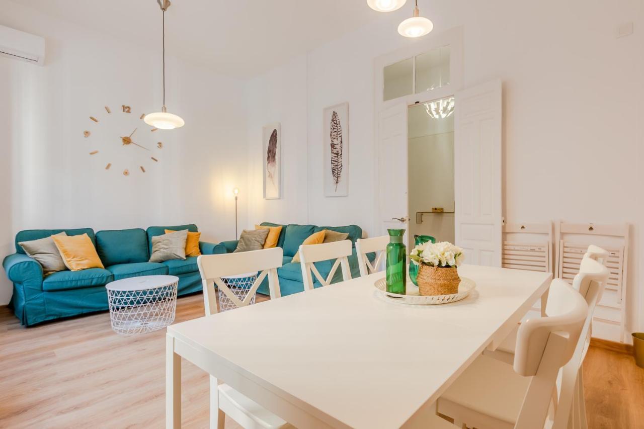Avanti La Campana, Con Un Balcon Que Te Enamorara Del Ambiente De Sevilla Ngoại thất bức ảnh
