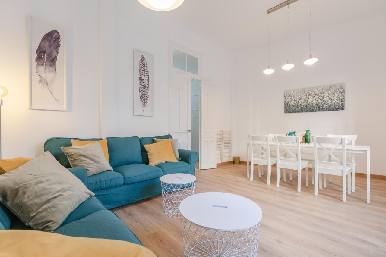 Avanti La Campana, Con Un Balcon Que Te Enamorara Del Ambiente De Sevilla Ngoại thất bức ảnh
